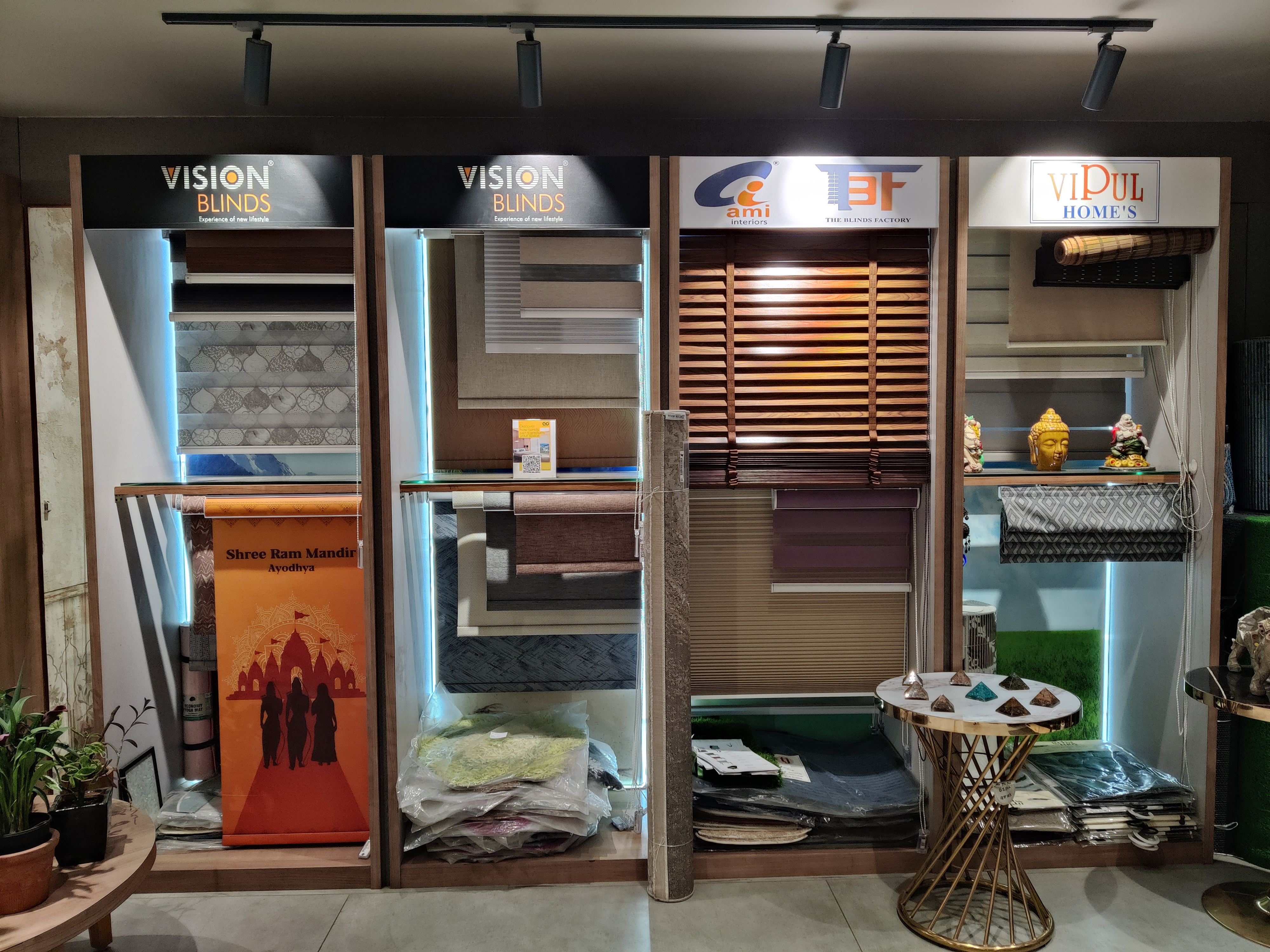 Showroom flooring display